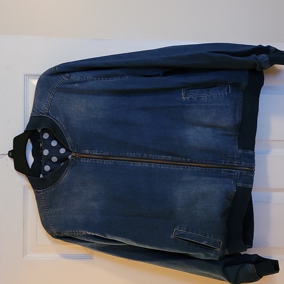 Gently used plus size coats - Picture 3 of 4